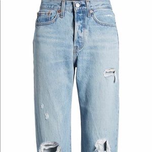 Levi’s Wedgie Ripped Straight Jeans!